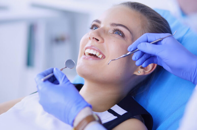 5 Simple tips for maintaining a healthy smile